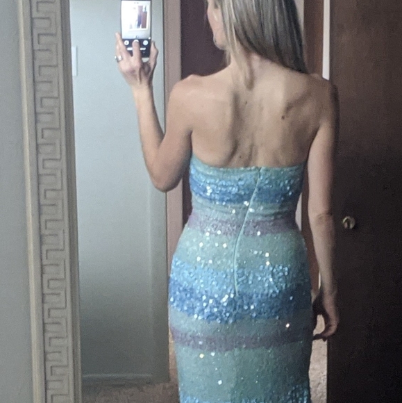 Scala Beaded Silk Gown "Mystic Water" - Picture 13 of 13